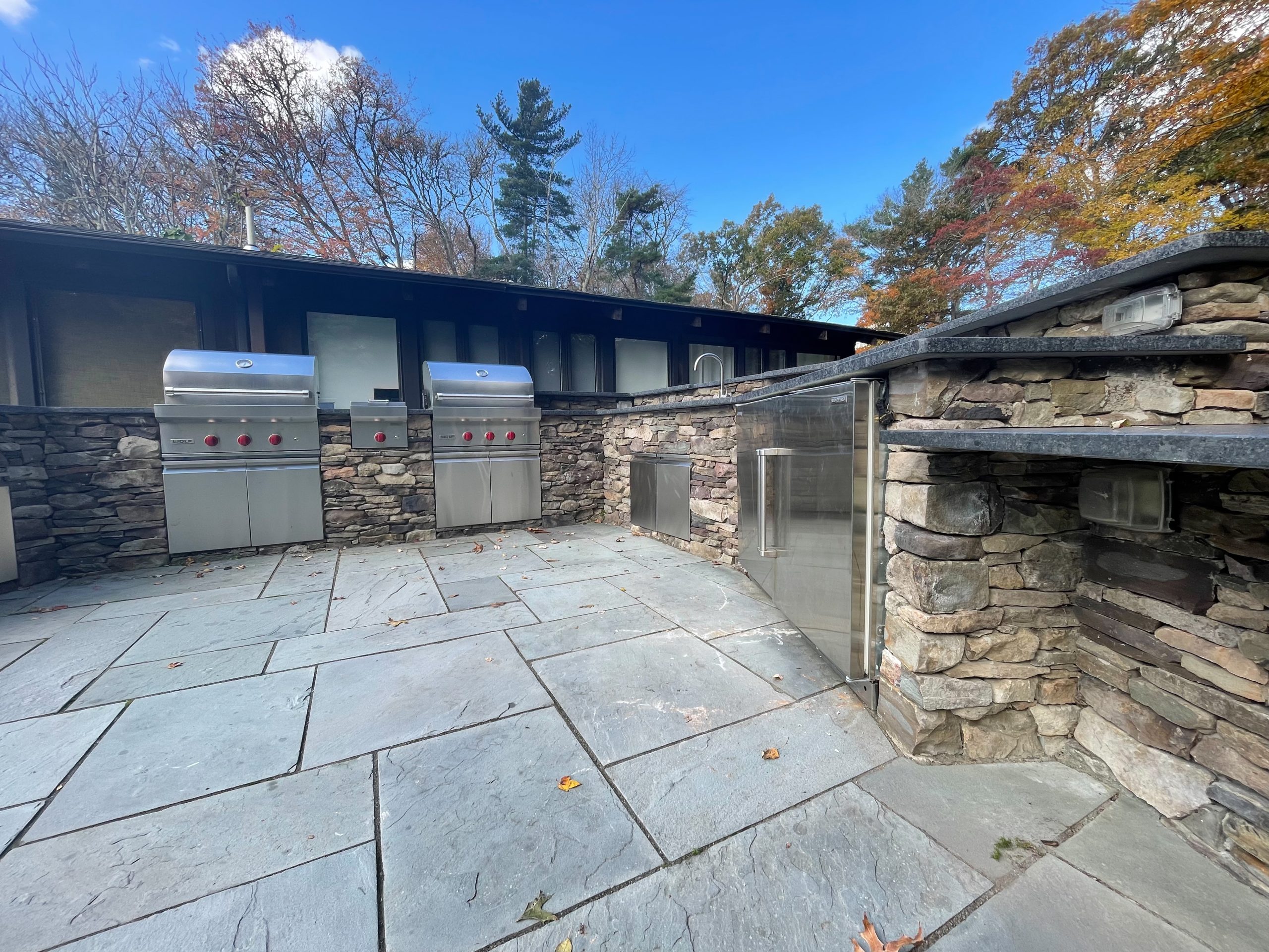 Outdoor Kitchen Patio Mattapoisett MA GVK Masonry Construction   IMG 3988 Scaled 